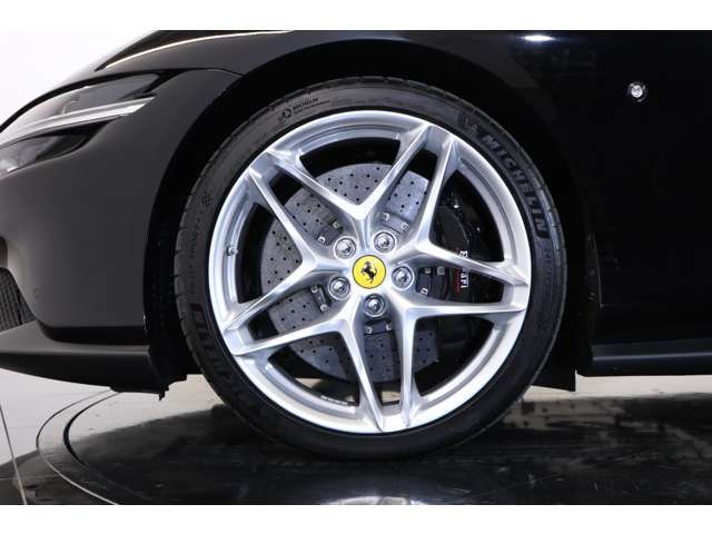 FERRARI FERRARI Roma Spider 2024