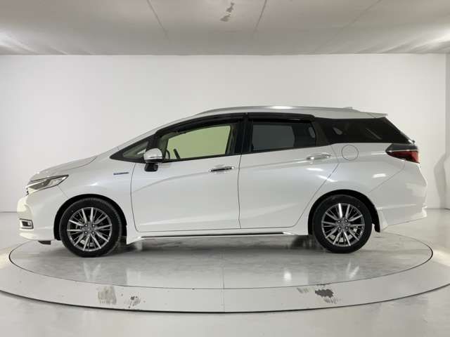HONDA SHUTTLE HYBRID 2020