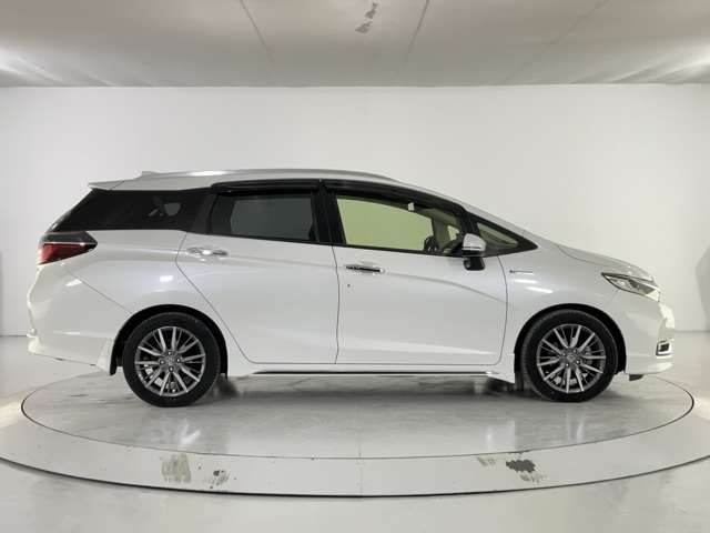 HONDA SHUTTLE HYBRID 2020