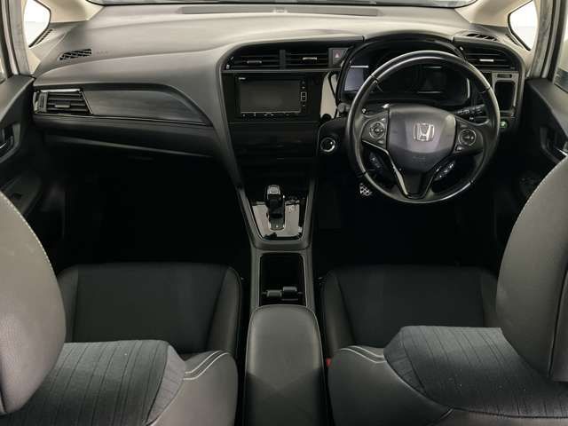 HONDA SHUTTLE HYBRID 2020