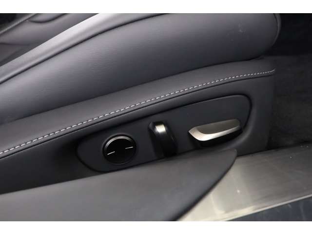 TOYOTA LEXUS LC500 Convertible 2023