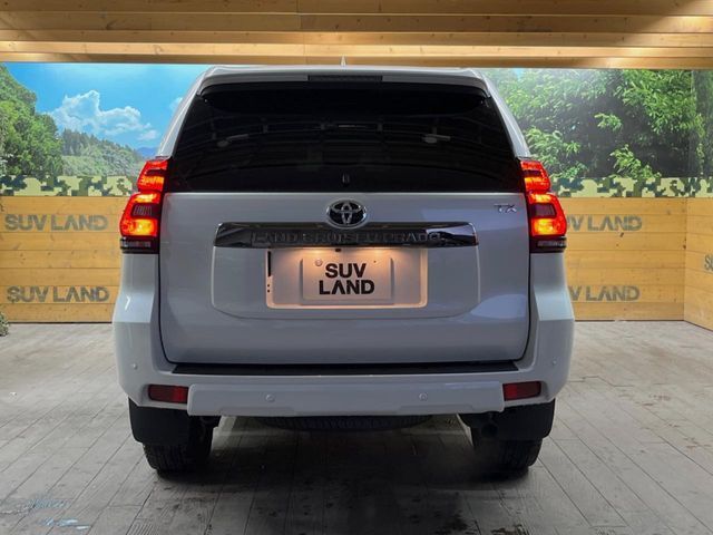 TOYOTA LANDCRUISER PRADO 2022