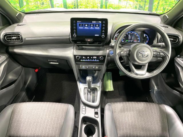 TOYOTA YARIS CROSS HYBRID 2023