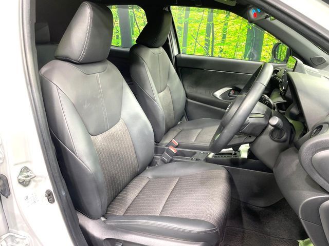 TOYOTA YARIS CROSS HYBRID 2023