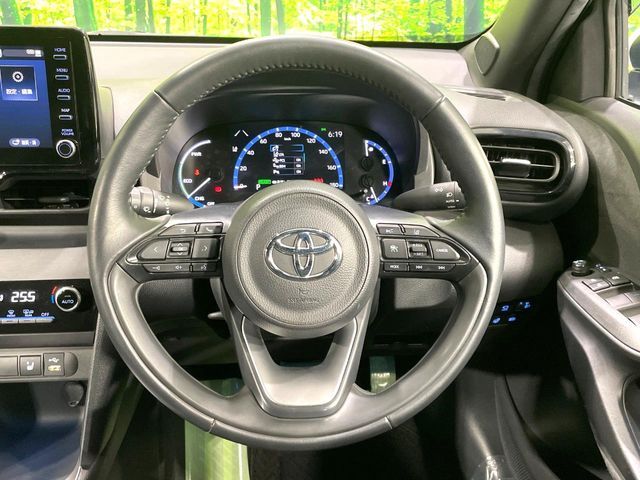 TOYOTA YARIS CROSS HYBRID 2023