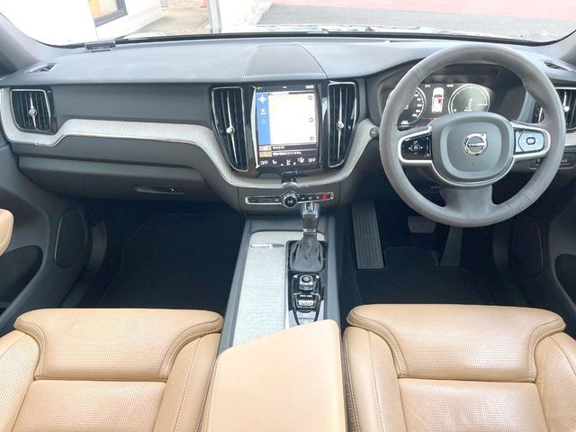 VOLVO VOLVO XC60 2018