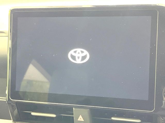 TOYOTA VOXY HYBRID 2025