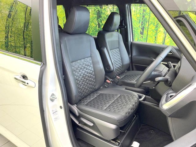 TOYOTA VOXY HYBRID 2025