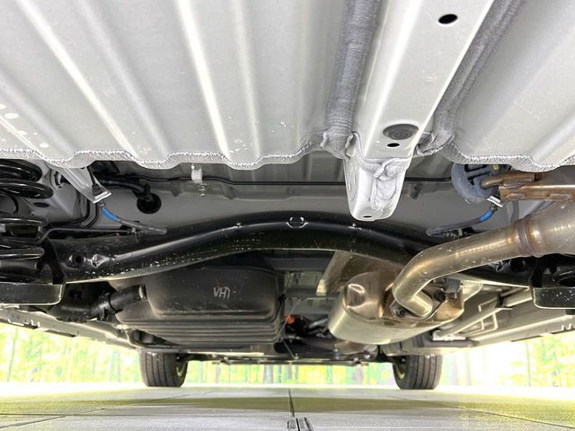 TOYOTA VOXY HYBRID 2025