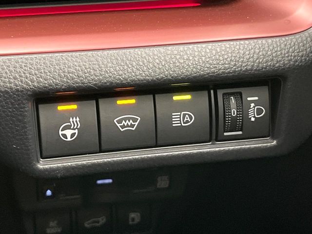 TOYOTA PRIUS 4WD 2023