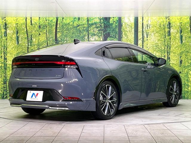 TOYOTA PRIUS 4WD 2023