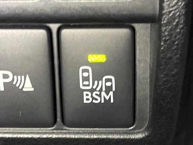 TOYOTA LEXUS RC200t 2016