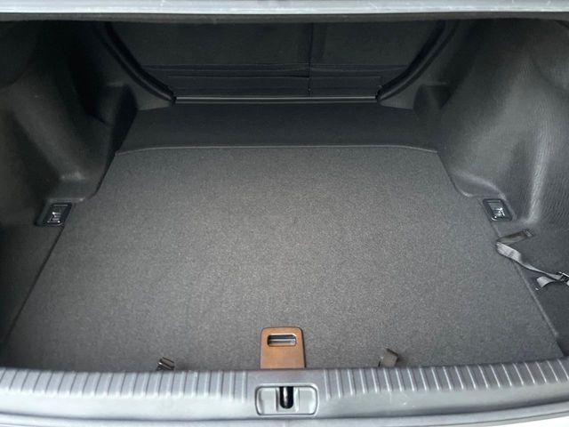 TOYOTA LEXUS RC200t 2016