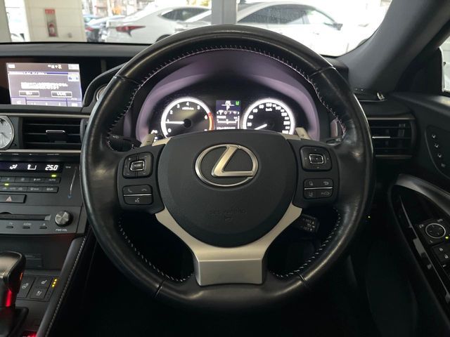 TOYOTA LEXUS RC200t 2016
