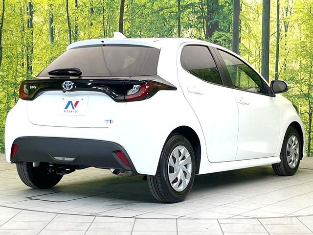 TOYOTA YARIS HYBRID 2022