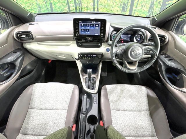 TOYOTA YARIS HYBRID 2023