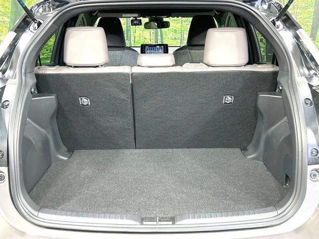 TOYOTA YARIS HYBRID 2023