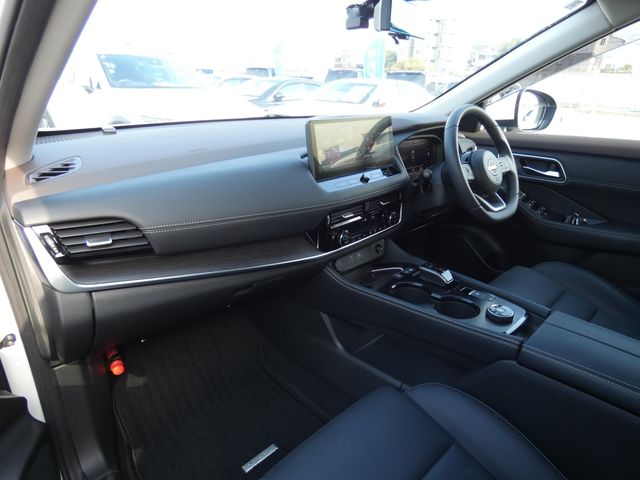 NISSAN X-TRAIL HYBRID 4WD 2024