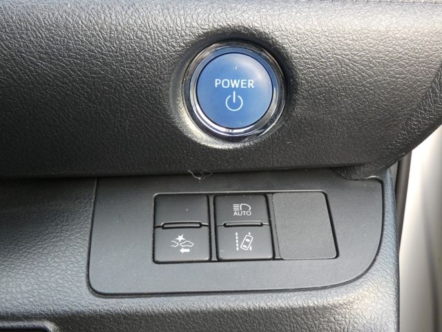 TOYOTA SIENTA HYBRID 2020