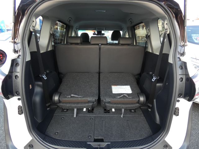 TOYOTA SIENTA HYBRID 2020