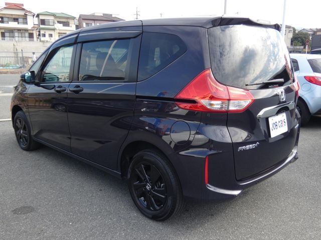 HONDA FREED plus HYBRID 4WD 2023