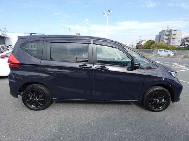 HONDA FREED plus HYBRID 4WD 2023