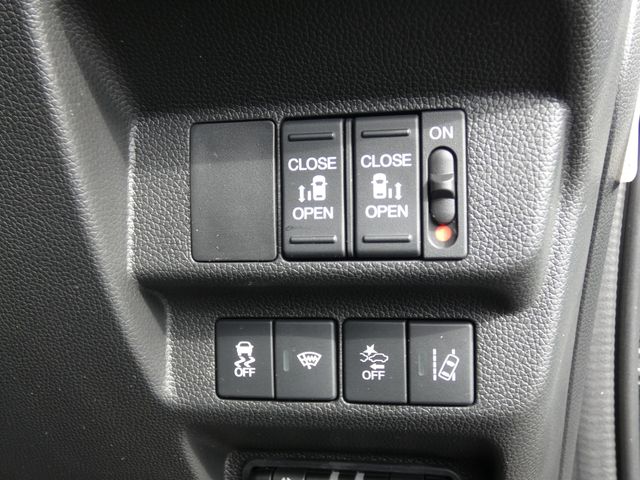 HONDA FREED plus HYBRID 4WD 2023