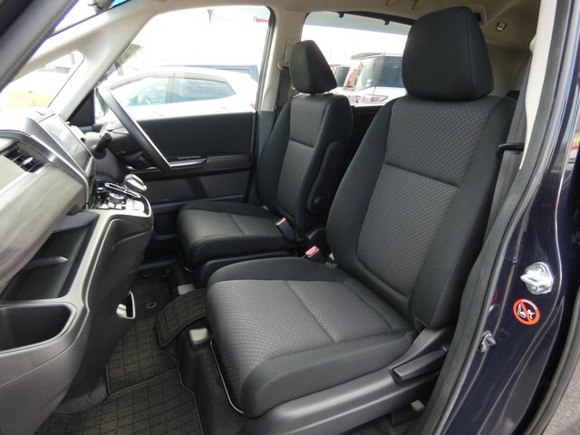 HONDA FREED plus HYBRID 4WD 2023