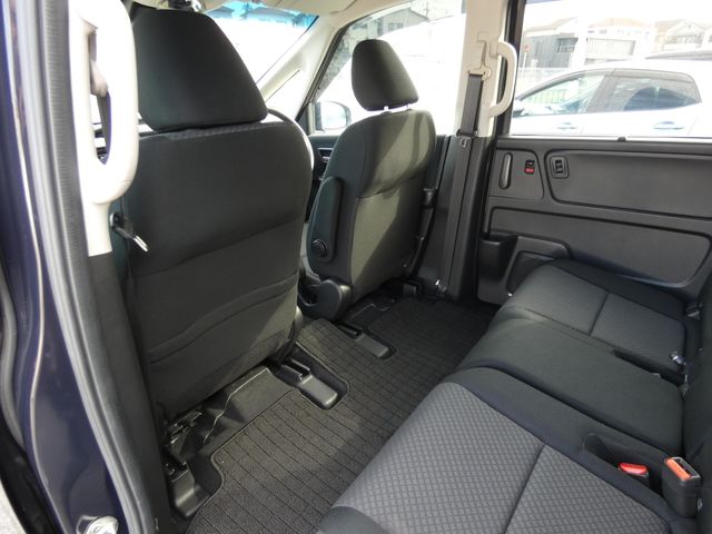 HONDA FREED plus HYBRID 4WD 2023