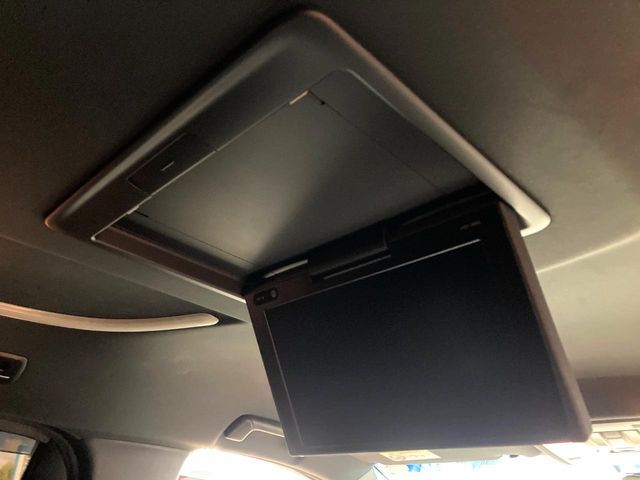 TOYOTA VELLFIRE 2017