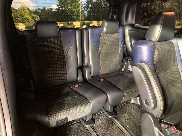 TOYOTA VELLFIRE 2017