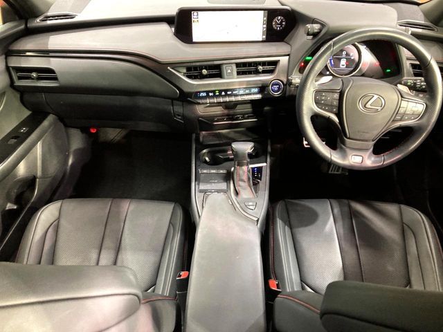 TOYOTA LEXUS UX250h 2019