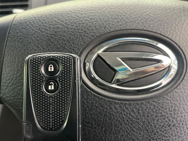 DAIHATSU MOVE CUSTOM 2009