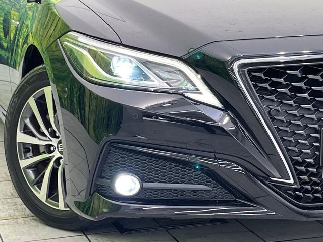 TOYOTA CROWN sedan hybrid 2019