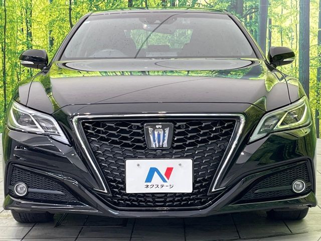 TOYOTA CROWN sedan hybrid 2019