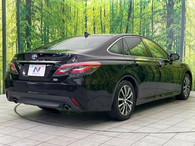 TOYOTA CROWN sedan hybrid 2019