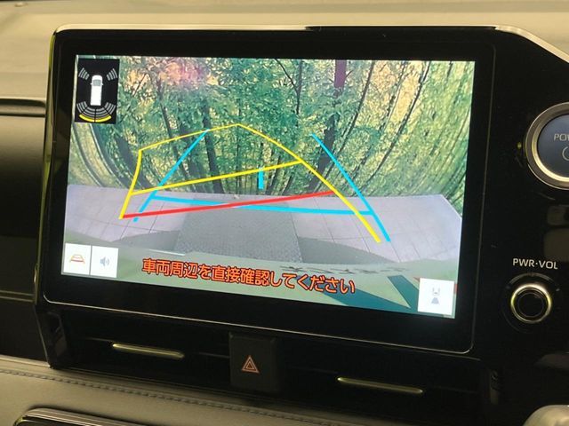 TOYOTA VOXY HYBRID 2023