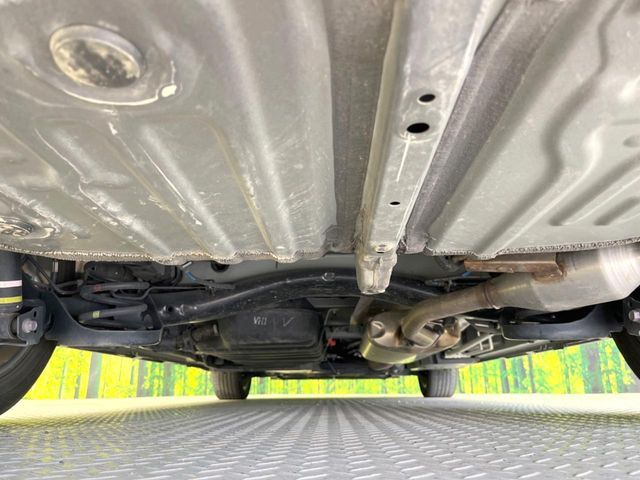 TOYOTA VOXY HYBRID 2022