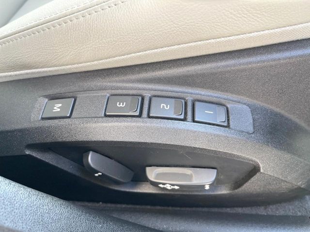 VOLVO VOLVO V40 2016