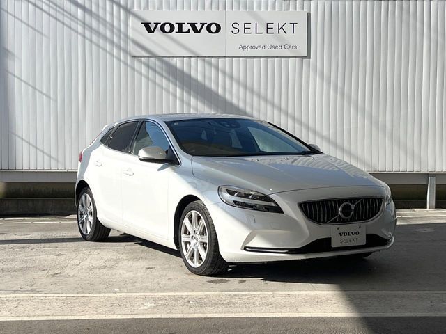VOLVO VOLVO V40 2016