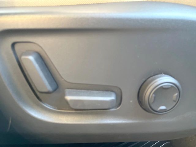 VOLVO VOLVO XC40 2022