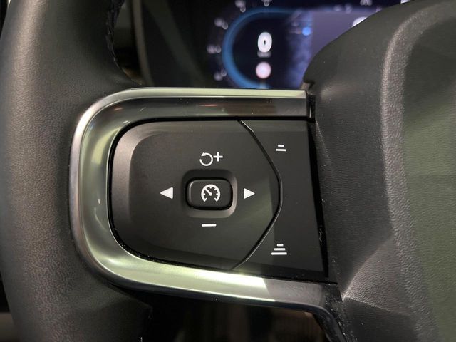 VOLVO VOLVO XC40 2023