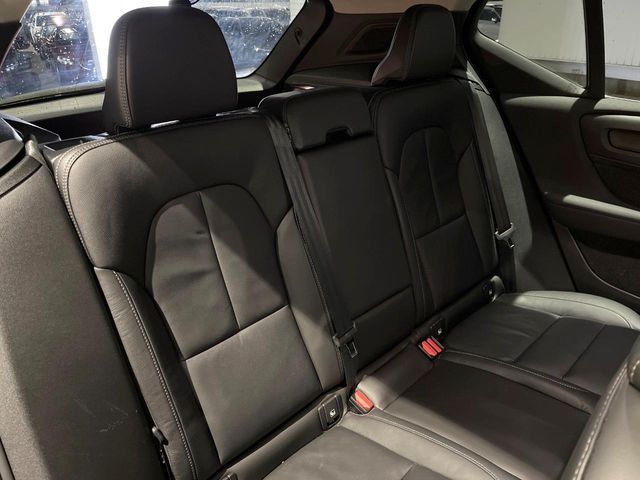 VOLVO VOLVO XC40 2023