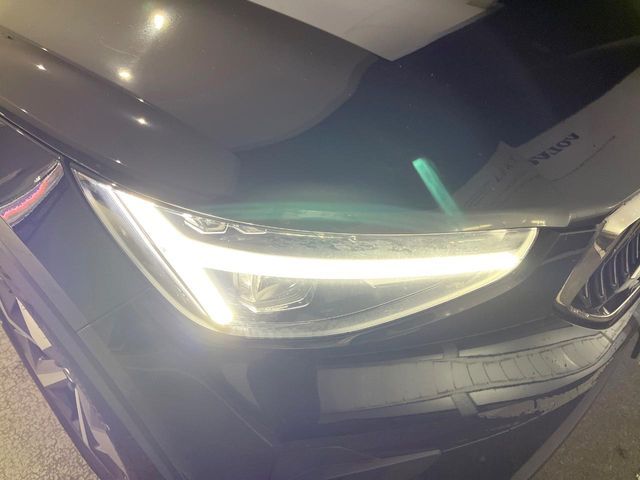 VOLVO VOLVO XC40 2023