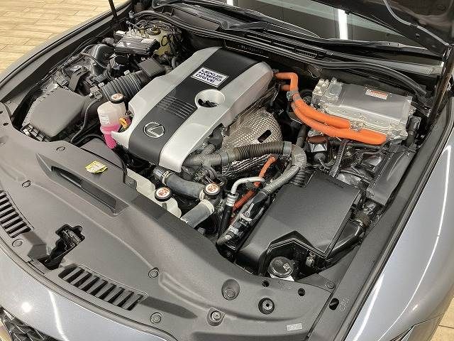 TOYOTA LEXUS IS300h 2021