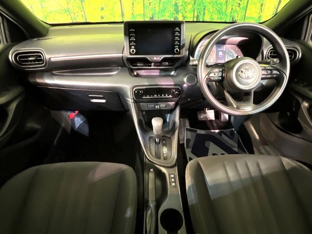 TOYOTA YARIS HYBRID 2022