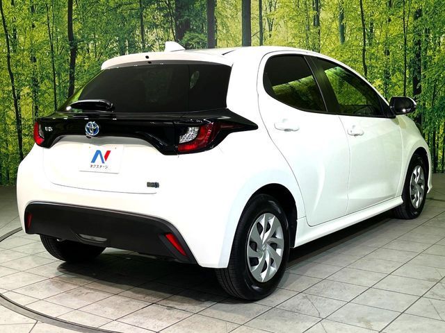 TOYOTA YARIS HYBRID 2022