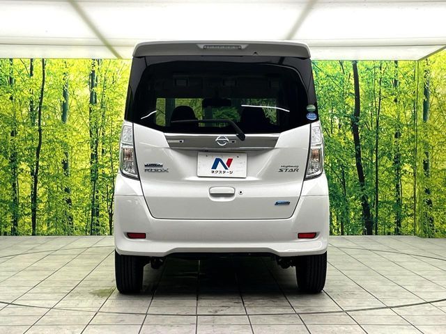 NISSAN DAYZ ROOX 2015