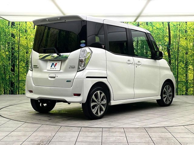 NISSAN DAYZ ROOX 2015