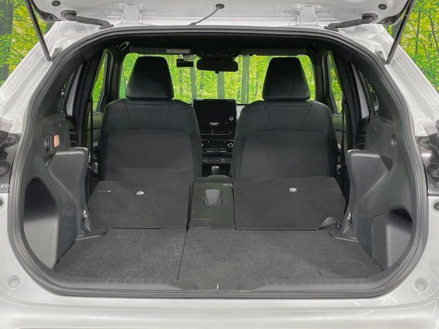 TOYOTA YARIS CROSS HYBRID 2025